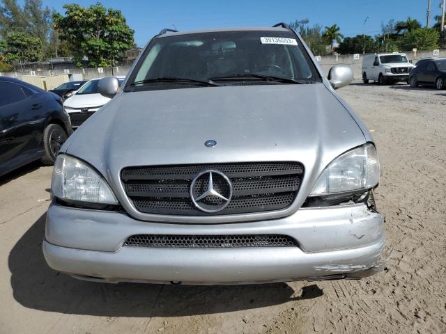 Photo 5 from auction – 2000 MERCEDES-BENZ ML 320 with VIN 4JGAB54E5YA171748