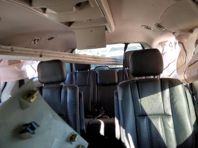 Photo 10 from auction – 2014 CHRYSLER TOWN & COU with VIN 2C4RC1BGXER158356