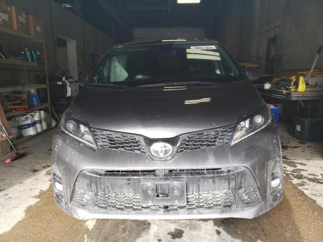 Photo 5 from auction – 2018 TOYOTA SIENNA SE with VIN 5TDXZ3DC2JS926165