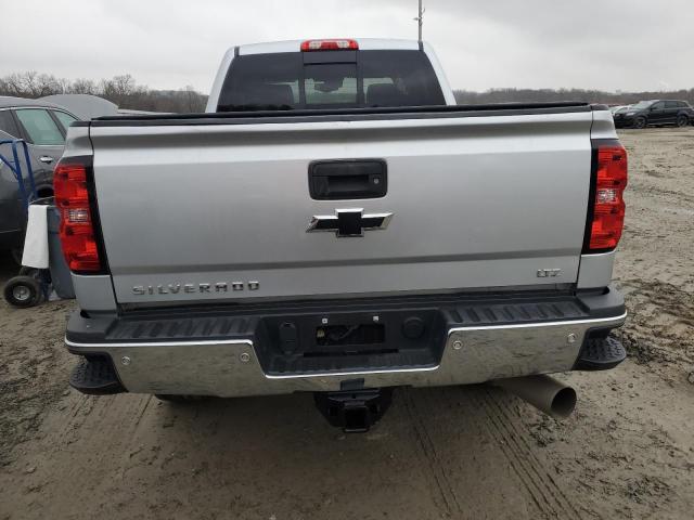 Photo 6 from auction – 2018 CHEVROLET SILVERADO with VIN 1GC1KWEY5JF127437