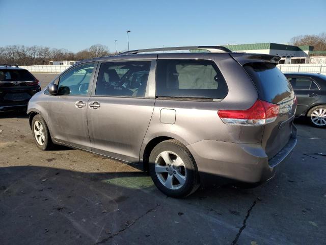 Photo 2 from auction – 2014 TOYOTA SIENNA LE with VIN 5TDKK3DC5ES448957