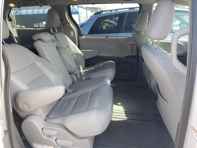 Photo 11 from auction – 2016 TOYOTA SIENNA XLE with VIN 5TDYK3DC4GS761432