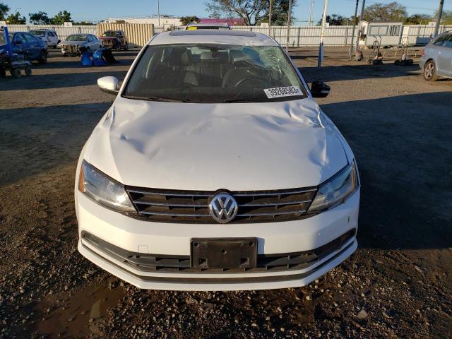 Photo 5 from auction – 2017 VOLKSWAGEN JETTA SEL with VIN 3VWL17AJ5HM232755