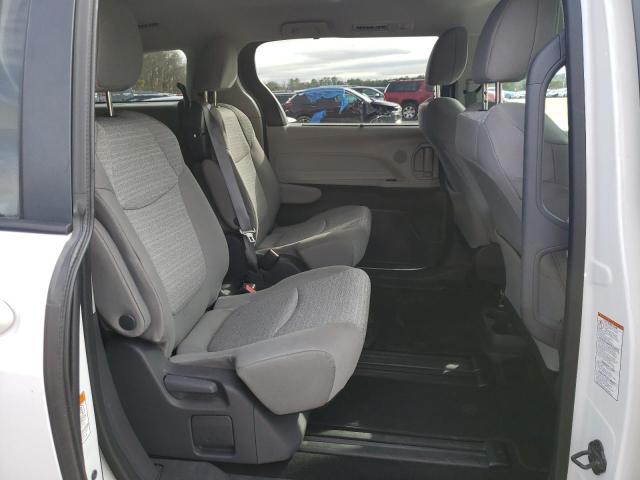 Photo 11 from auction – 2021 TOYOTA SIENNA LE with VIN 5TDKRKEC5MS034127