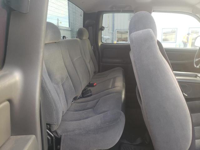 Photo 10 from auction – 2005 CHEVROLET SILVERADO with VIN 2GCEK19B351400785