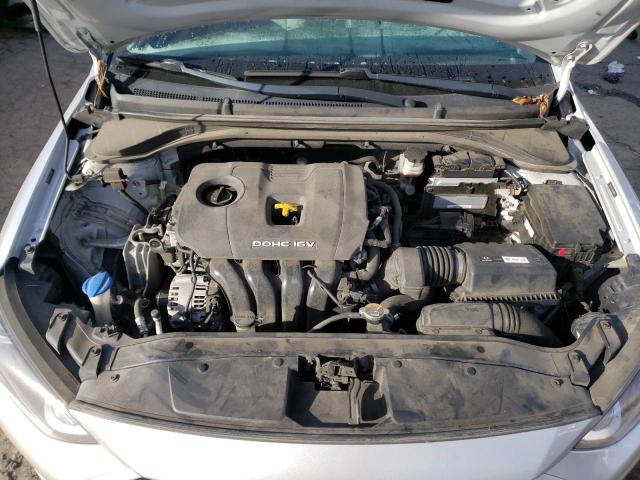 Photo 11 from auction – 2017 HYUNDAI ELANTRA SE with VIN 5NPD74LF6HH090547