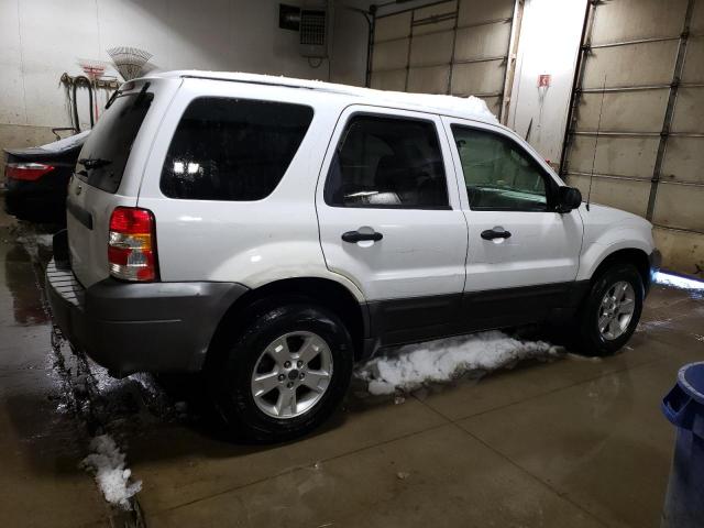 Photo 3 from auction – 2005 FORD ESCAPE XLT with VIN 1FMCU93175KB33971