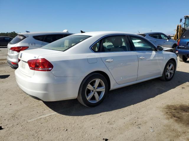 Photo 3 from auction – 2012 VOLKSWAGEN PASSAT SE with VIN 1VWBH7A32CC096068