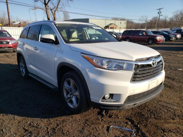 Photo 4 from auction – 2016 TOYOTA HIGHLANDER with VIN 5TDDKRFH8GS245312