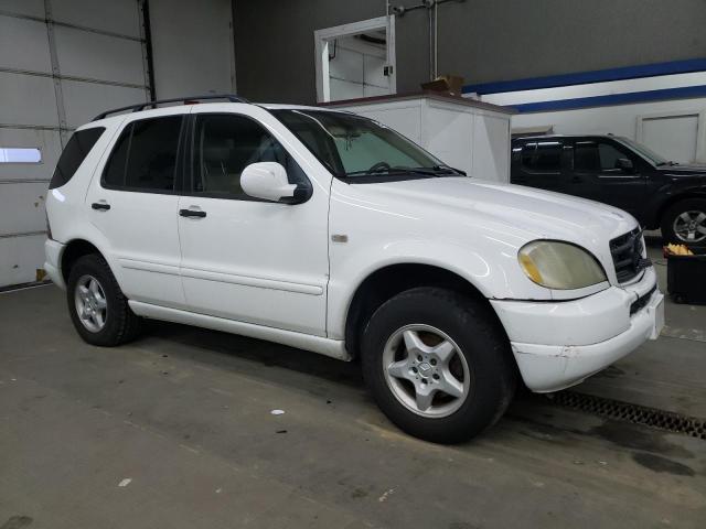 Photo 4 from auction – 2000 MERCEDES-BENZ ML 320 with VIN 4JGAB54E0YA188649