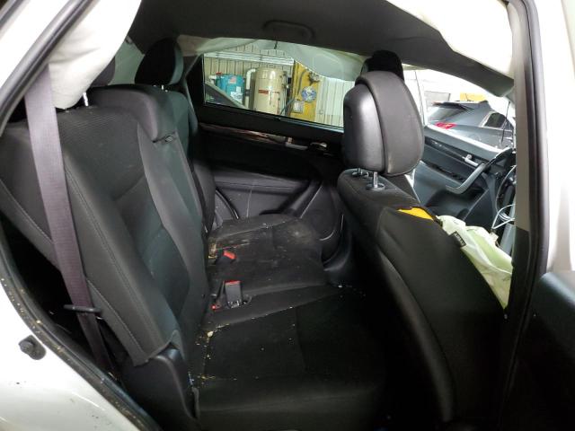 Photo 10 from auction – 2015 KIA SORENTO LX with VIN 5XYKTDA65FG634403
