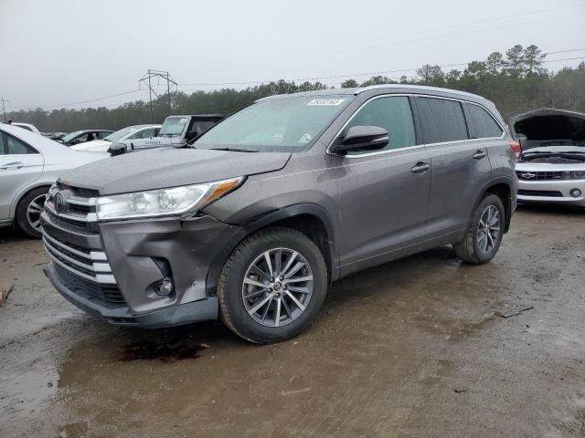 TOYOTA HIGHLANDER 2017 with VIN 5TDKZRFH1HS525674 - Photo from auction