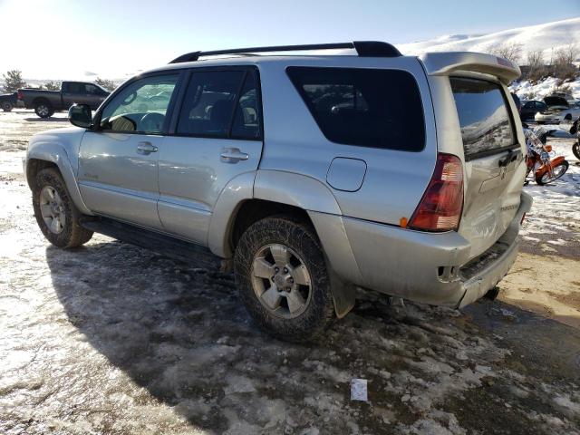 Photo 2 from auction – 2004 TOYOTA 4RUNNER SR with VIN JTEBT14R440033034