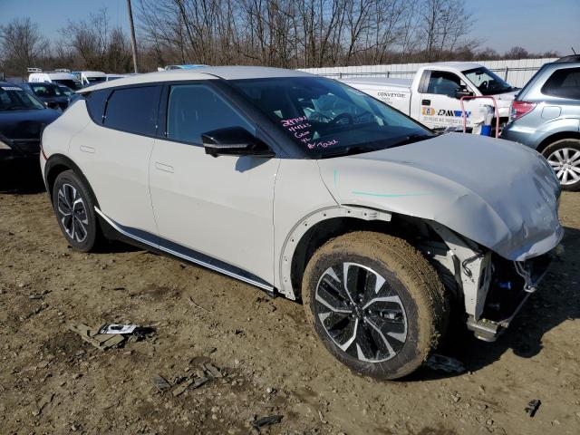 Photo 4 from auction – 2022 KIA EV6 LIGHT with VIN KNDC3DLC9N5063402