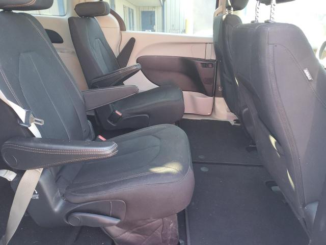 Photo 11 from auction – 2017 CHRYSLER PACIFICA L with VIN 2C4RC1CGXHR502979