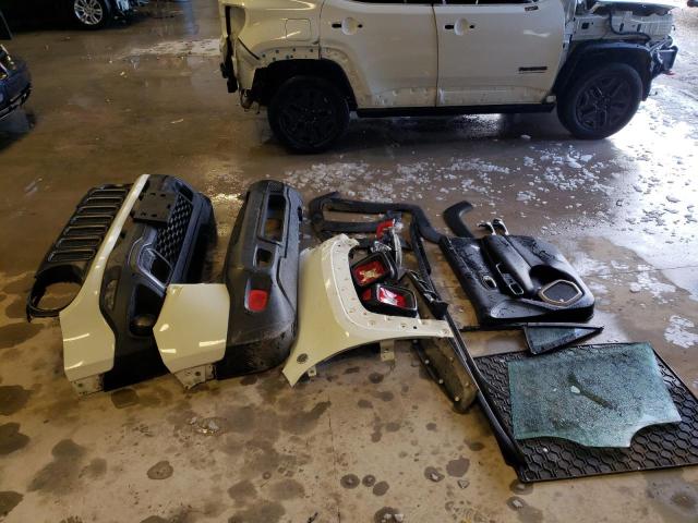 Photo 12 from auction – 2017 JEEP RENEGADE T with VIN ZACCJBCB6HPE81963