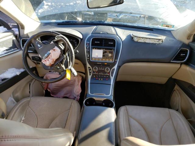 Photo 8 from auction – 2017 LINCOLN MKX RESERV with VIN 2LMPJ8LR2HBL12996