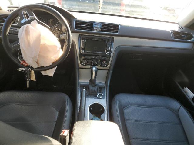 Photo 8 from auction – 2015 VOLKSWAGEN PASSAT SE with VIN 1VWBT7A34FC021391