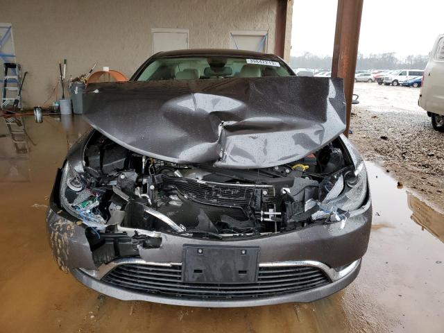 Photo 5 from auction – 2015 CHRYSLER 200 LIMITE with VIN 1C3CCCAB5FN742948