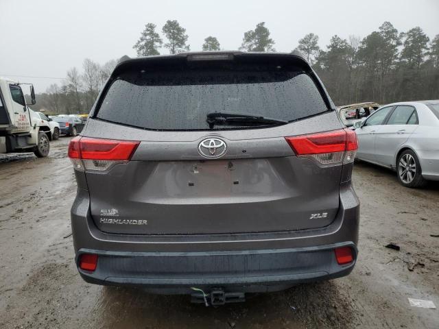 Photo 6 from auction – 2017 TOYOTA HIGHLANDER with VIN 5TDKZRFH1HS525674