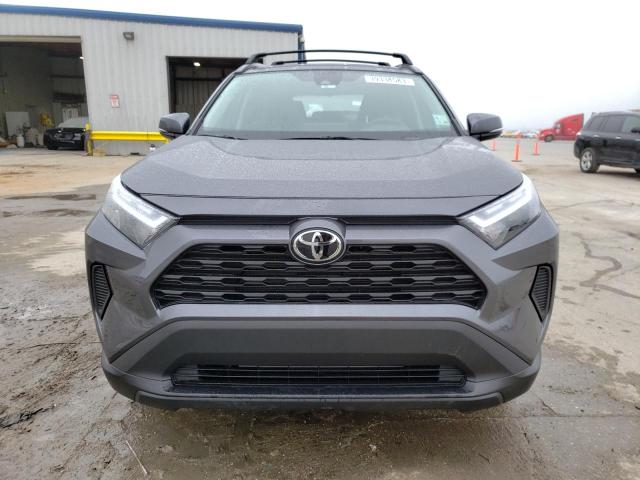 Photo 5 from auction – 2022 TOYOTA RAV4 XLE with VIN 2T3W1RFVXNC207885