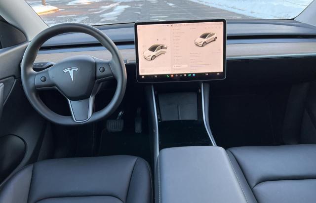 Photo 9 from auction – 2020 TESLA MODEL Y with VIN 5YJYGDEE2LF043657