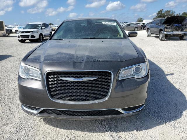 Photo 5 from auction – 2019 CHRYSLER 300 TOURIN with VIN 2C3CCAAGXKH500773