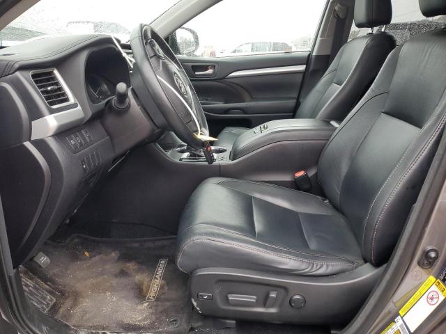 Photo 7 from auction – 2017 TOYOTA HIGHLANDER with VIN 5TDKZRFH1HS525674