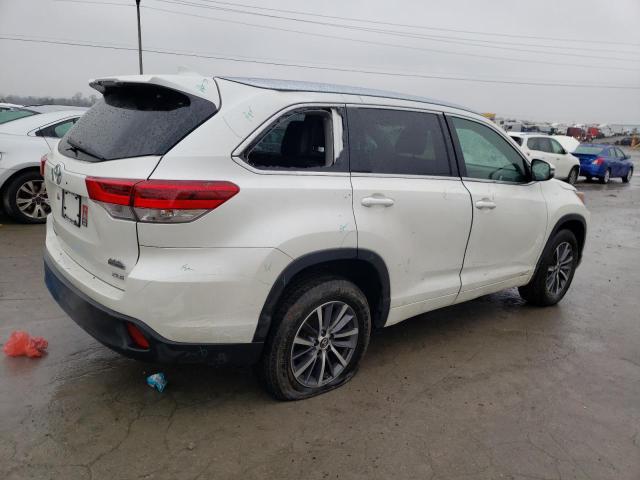 Photo 3 from auction – 2017 TOYOTA HIGHLANDER with VIN 5TDKZRFH8HS523243
