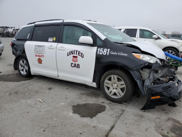 Photo 4 from auction – 2013 TOYOTA SIENNA LE with VIN 5TDKK3DC8DS315642