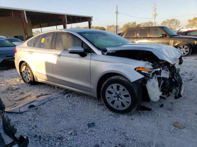 Photo 4 from auction – 2019 FORD FUSION S with VIN 3FA6P0G71KR229479