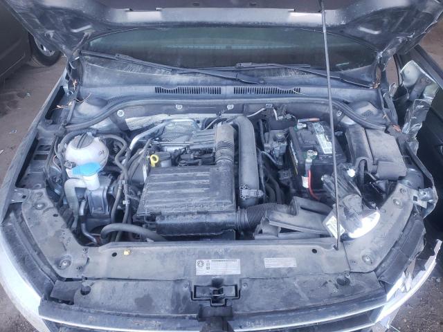 Photo 11 from auction – 2017 VOLKSWAGEN JETTA S with VIN 3VW2B7AJ3HM281526