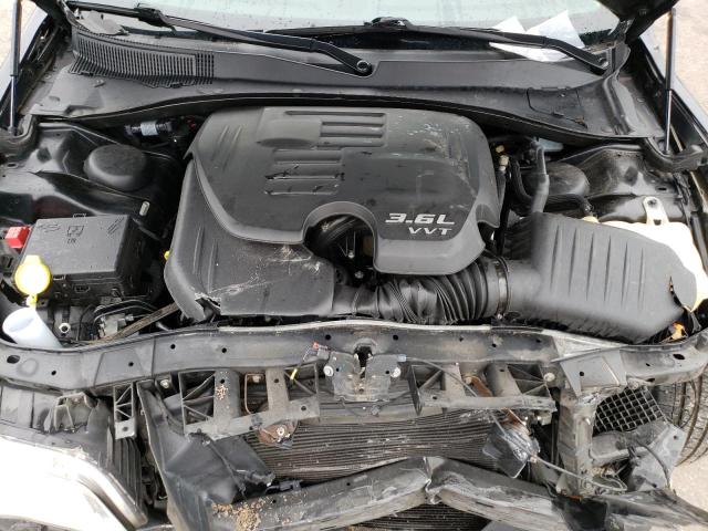 Photo 11 from auction – 2016 CHRYSLER 300 LIMITE with VIN 2C3CCAAG8GH274014