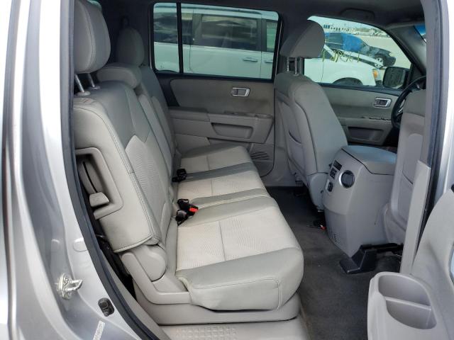 Photo 11 from auction – 2012 HONDA PILOT LX with VIN 5FNYF3H28CB012377