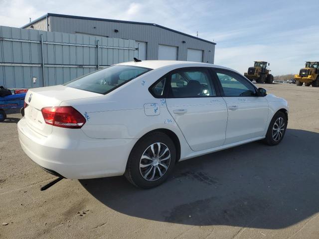 Photo 3 from auction – 2014 VOLKSWAGEN PASSAT S with VIN 1VWAP7A3XEC026609