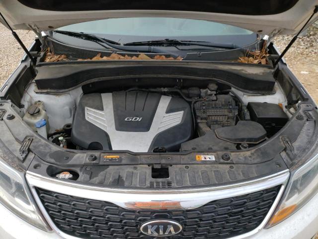 Photo 11 from auction – 2015 KIA SORENTO EX with VIN 5XYKU4A75FG572684
