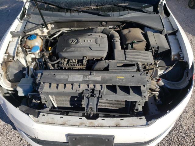 Photo 11 from auction – 2015 VOLKSWAGEN PASSAT SE with VIN 1VWBT7A32FC003116