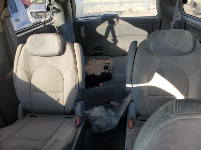 Photo 10 from auction – 2005 CHRYSLER TOWN & COU with VIN 2C8GP64L05R479503
