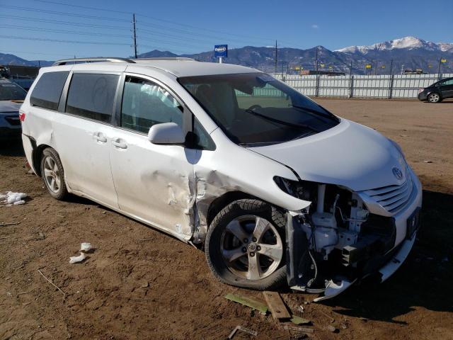 Photo 4 from auction – 2017 TOYOTA SIENNA LE with VIN 5TDKZ3DC2HS845445