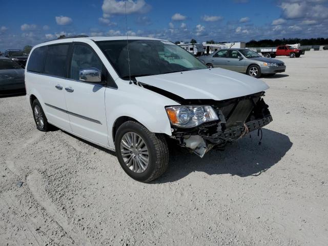 Photo 4 from auction – 2016 CHRYSLER TOWN & COU with VIN 2C4RC1CG1GR232622