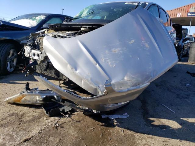 Photo 13 from auction – 2017 FORD ESCAPE SE with VIN 1FMCU9GD8HUC47989