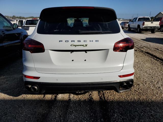 Photo 6 from auction – 2016 PORSCHE CAYENNE SE with VIN WP1AE2A21GLA64833