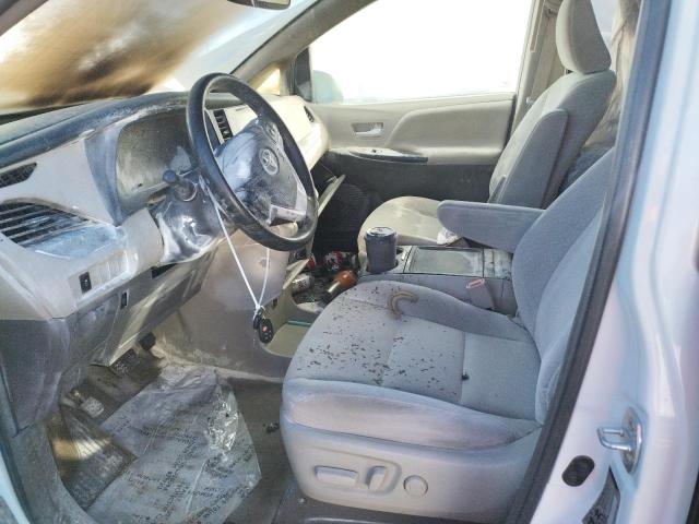 Photo 7 from auction – 2017 TOYOTA SIENNA LE with VIN 5TDKZ3DC3HS803964