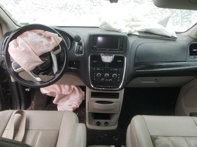 Photo 8 from auction – 2016 CHRYSLER TOWN & COU with VIN 2C4RC1AG8GR149918