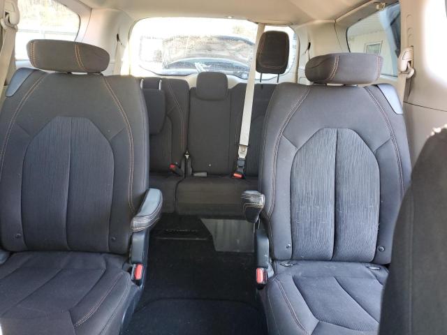 Photo 10 from auction – 2017 CHRYSLER PACIFICA L with VIN 2C4RC1CGXHR502979