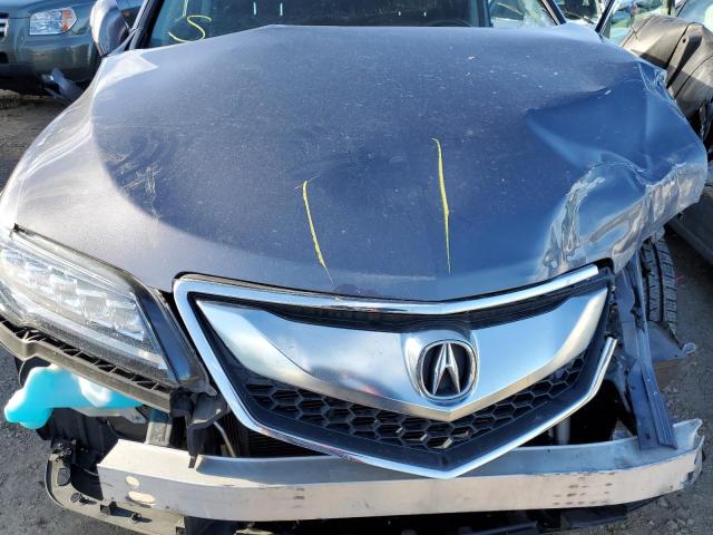 Photo 12 from auction – 2018 ACURA RDX with VIN 5J8TB3H35JL003226
