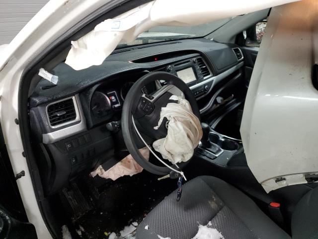 Photo 8 from auction – 2017 TOYOTA HIGHLANDER with VIN 5TDZARFH9HS030578