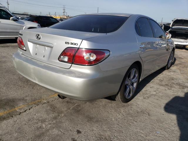 Photo 3 from auction – 2002 LEXUS ES 300 with VIN JTHBF30G520077602