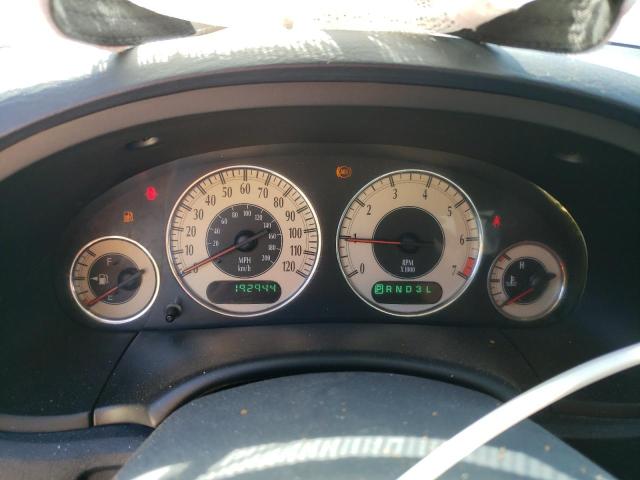 Photo 9 from auction – 2001 CHRYSLER TOWN & COU with VIN 2C4GP54L11R260846