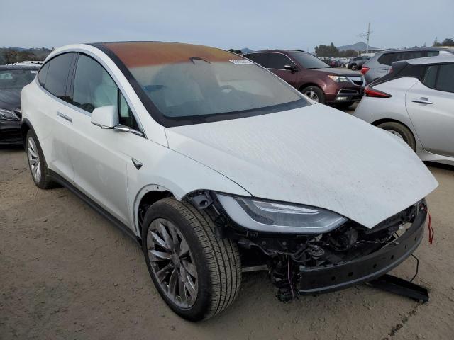 Photo 4 from auction – 2017 TESLA MODEL X with VIN 5YJXCBE20HF064452